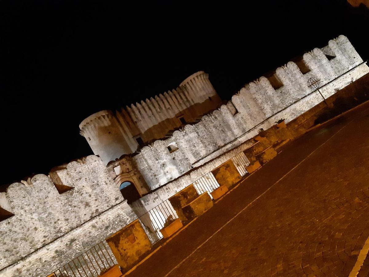 Appartamento Per Turisti Filoxenia Santa Severina Eksteriør bilde
