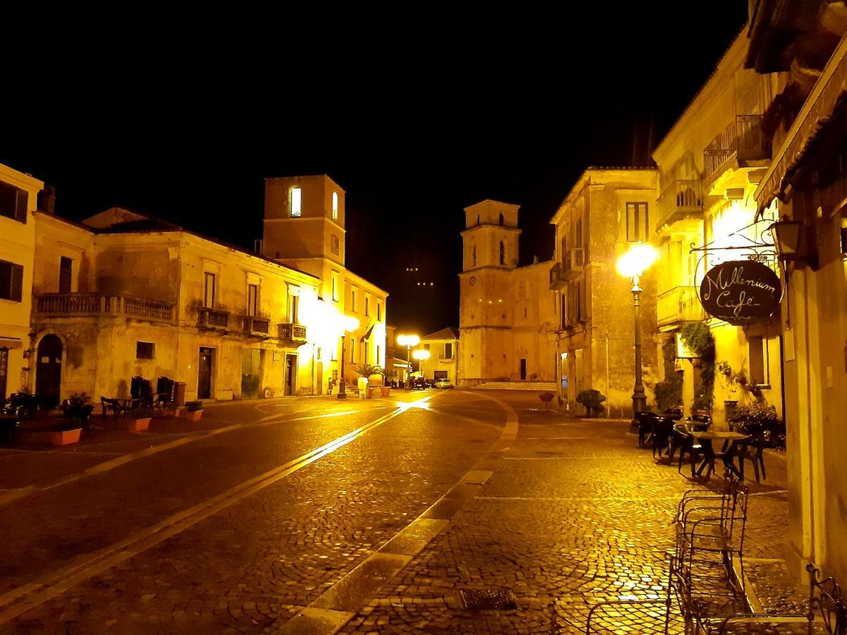 Appartamento Per Turisti Filoxenia Santa Severina Eksteriør bilde